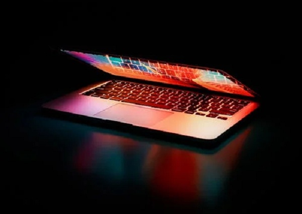 9 Cara Mengurangi Kecerahan pada Laptop Agar Nyaman