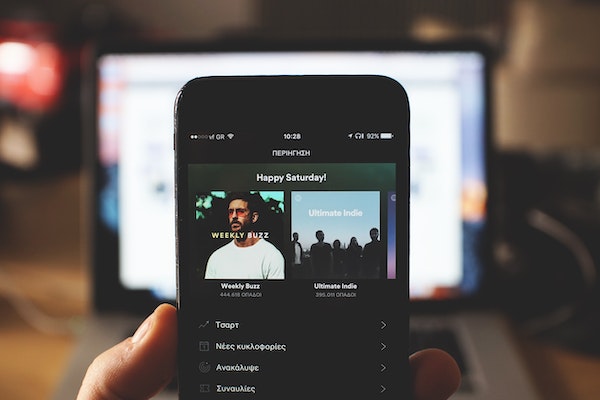 Cara Share Lagu Spotify di Instagram dengan Fitur Canggih